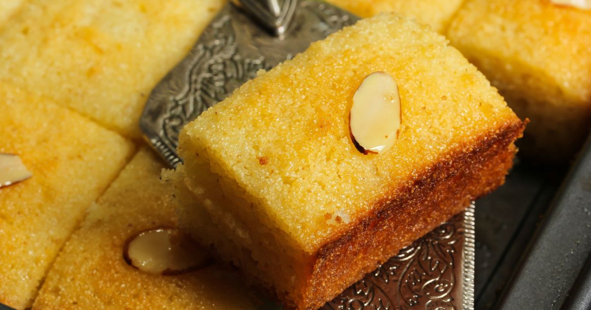 أسهل طريقة عمل البسبوسة – وصفة لذيذة بخطوات بسيطة